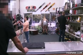 Rianna fait le porno nue avec sexe
