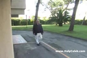 Porno beaucoup de fille a quatre pate qui twerk